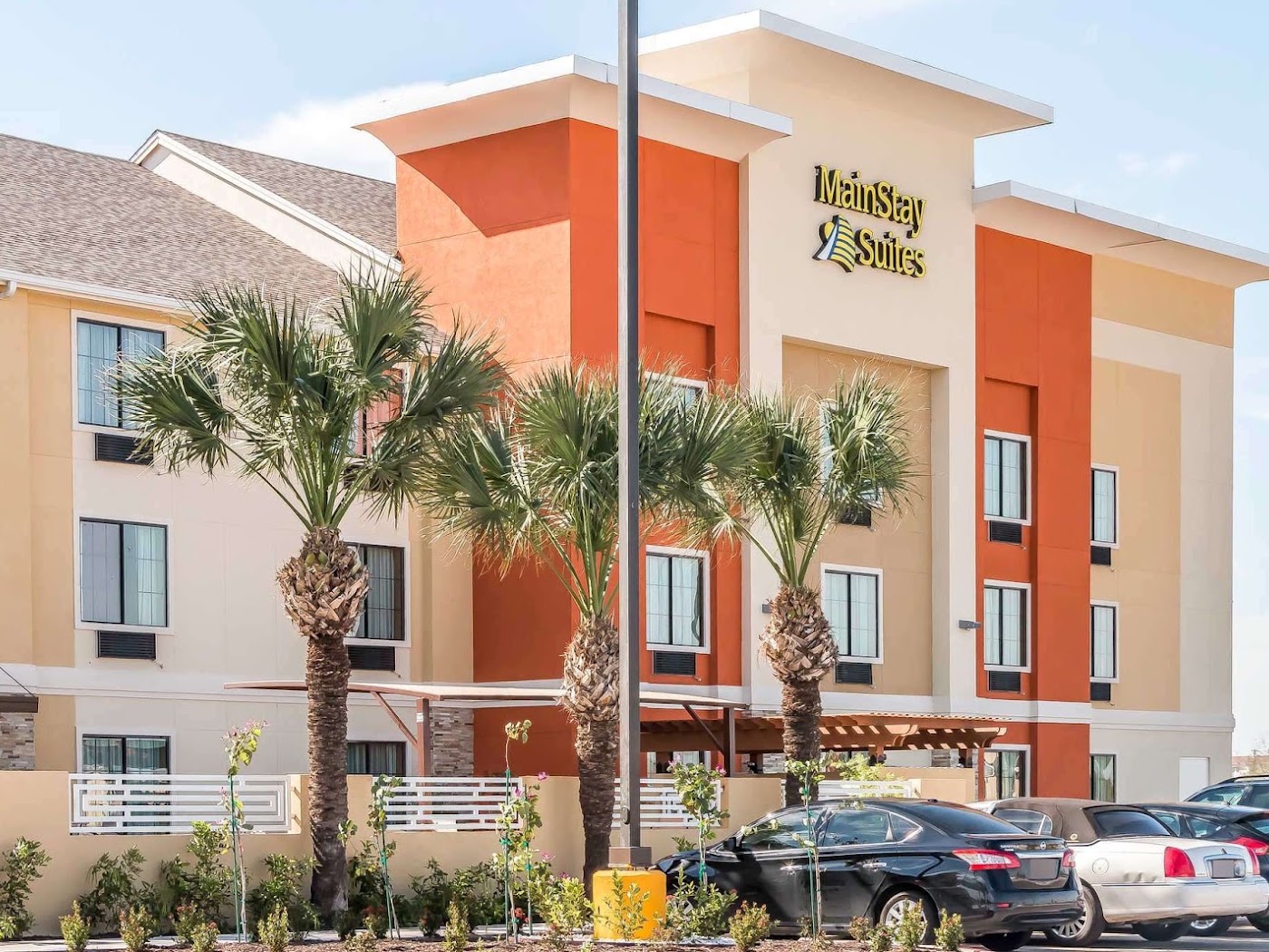 Exterior of MainStay Suites Edinburg South