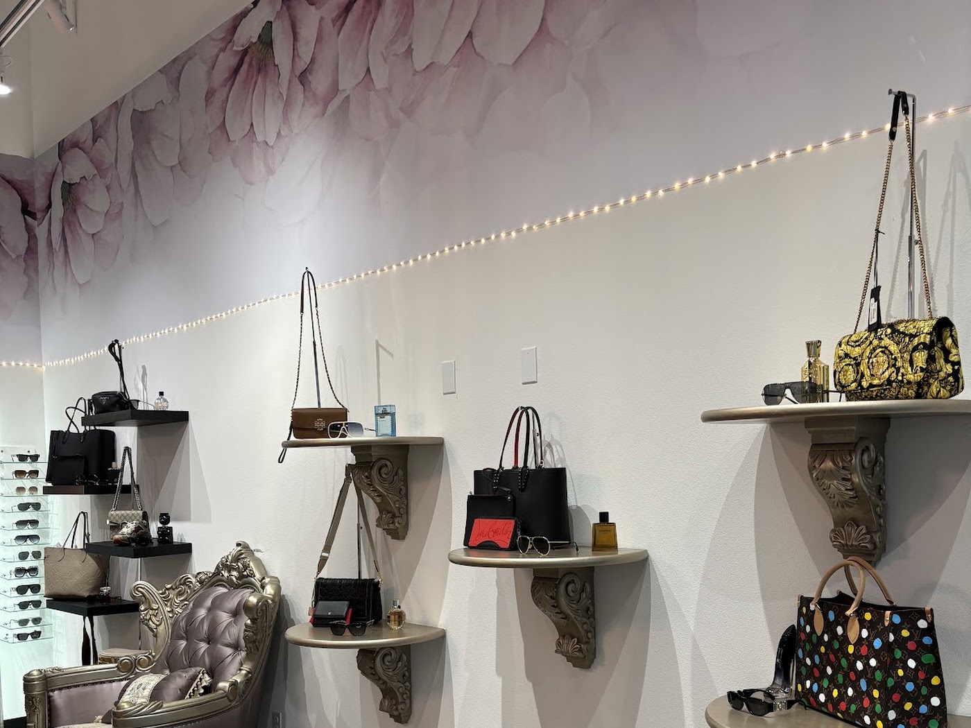 Photograph of Arm Candy Handbag Boutique