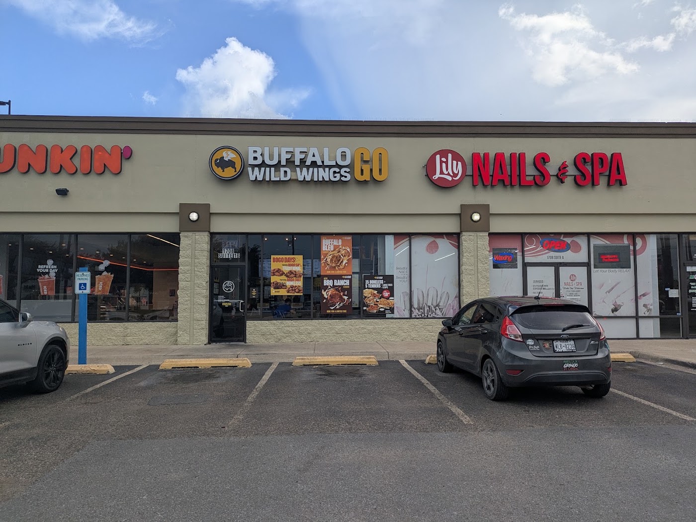 Photograph of Buffalo Wild Wings GO