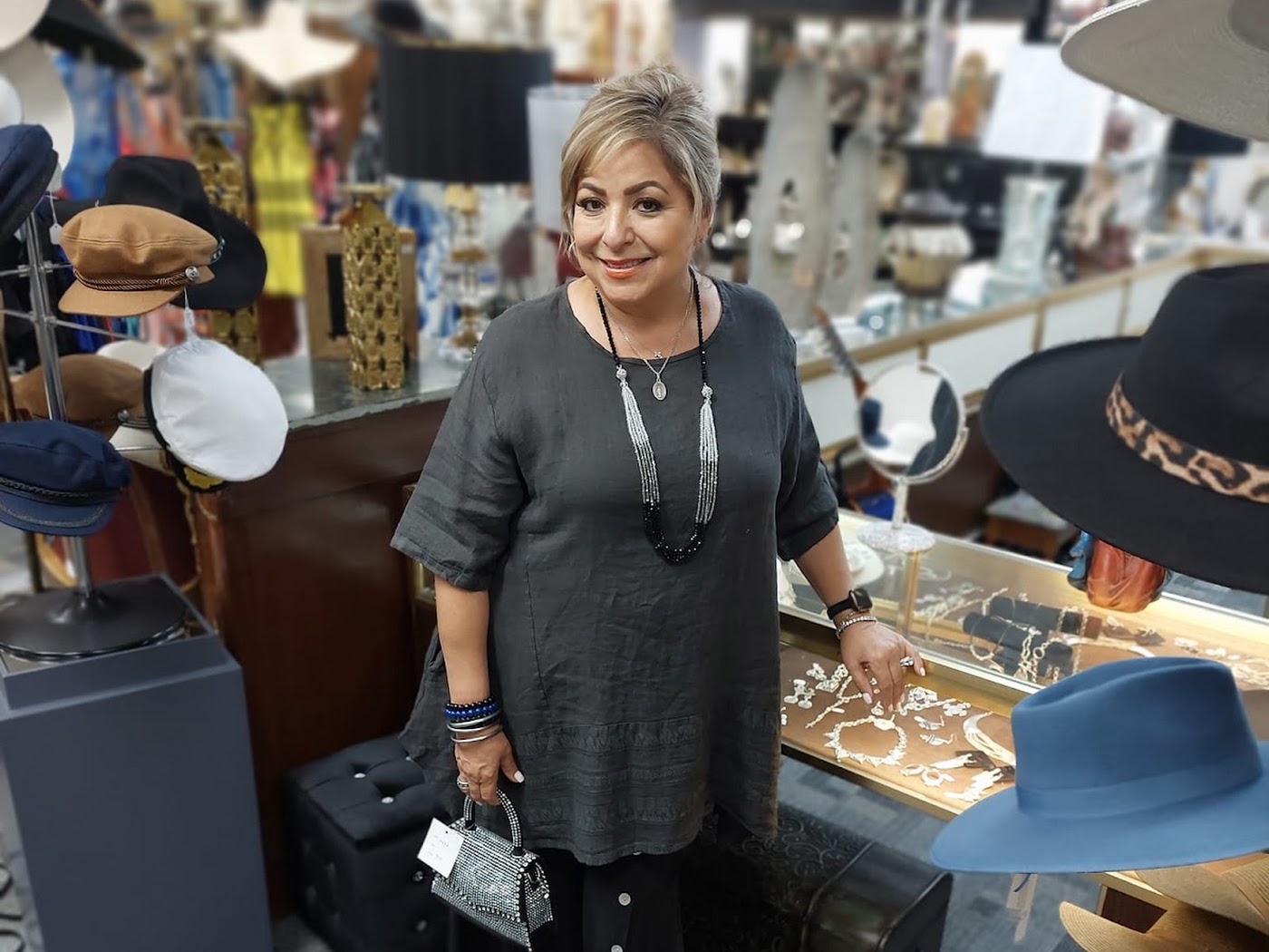 Photograph of La Rose Gifts and Jewelry