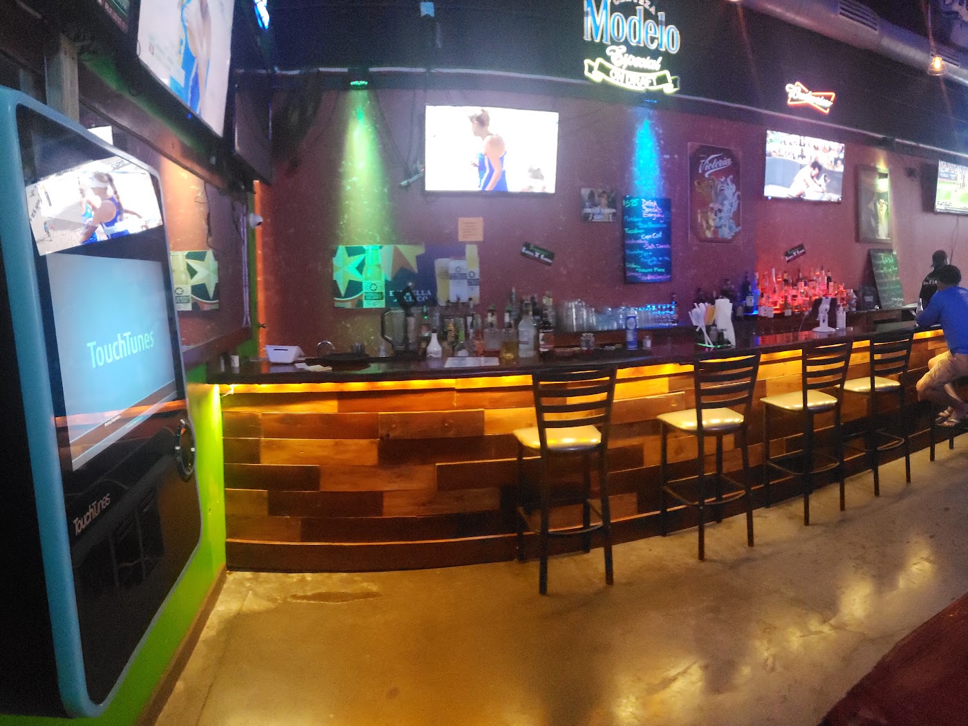 Photograph of Serrano's Libra x Libra Bar-N-Grill