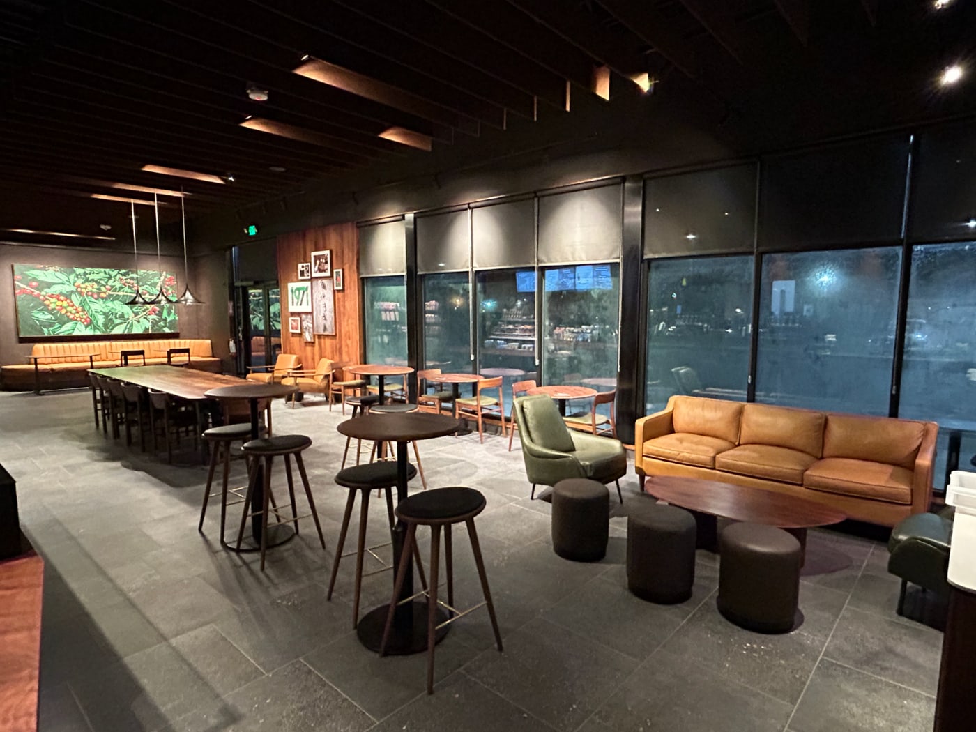 Photograph of Starbucks (Business 281)