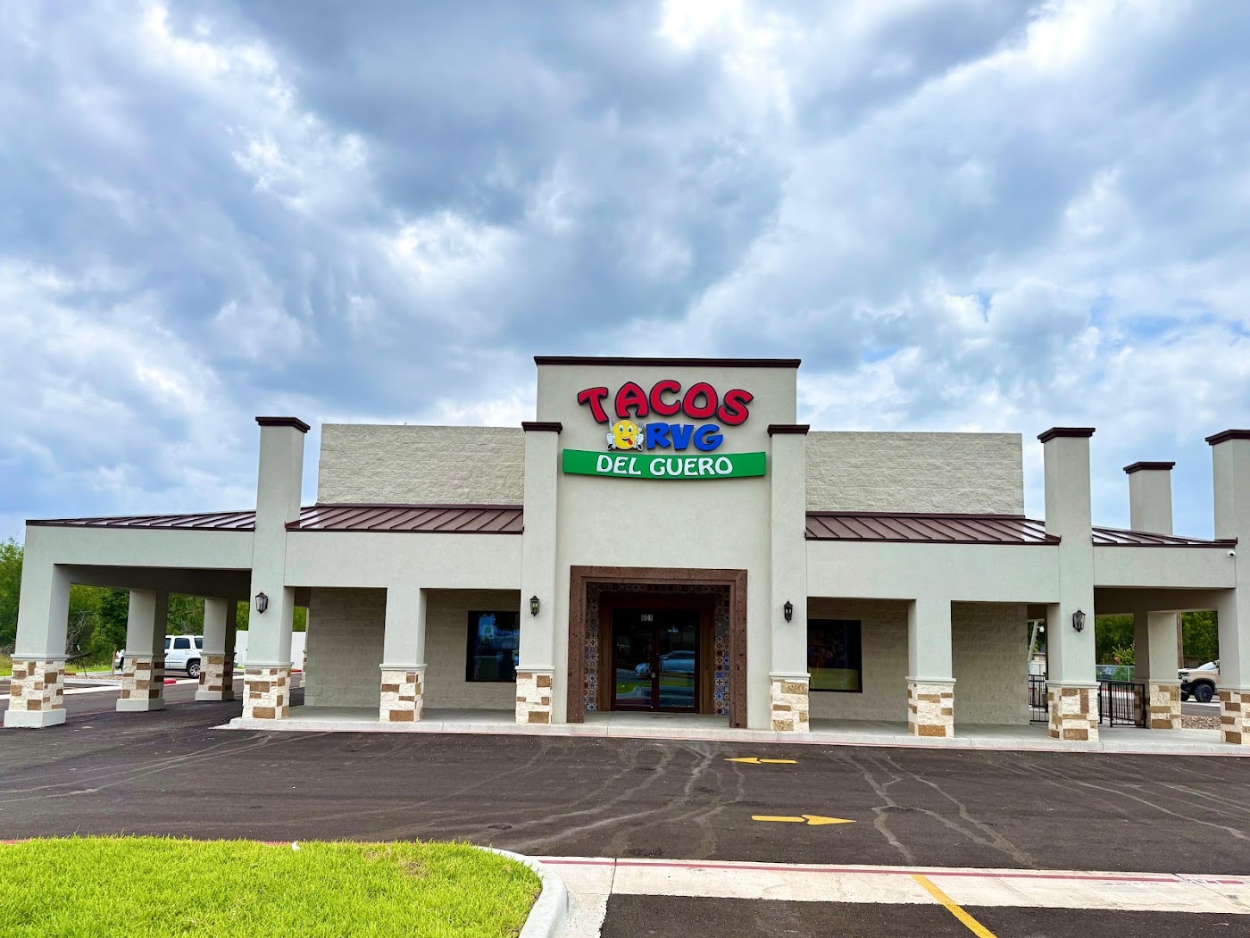 Photograph of RVG Tacos Del Güero No. 2